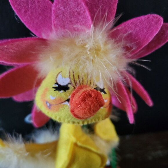 Annalee Easter / Spring Fuzzy Duckling Figure Doll With Pink Flower Hat c 2014 - Picture 2 of 7